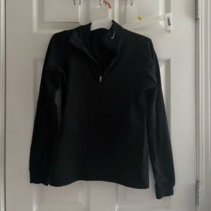 Black Nike half zip pull over